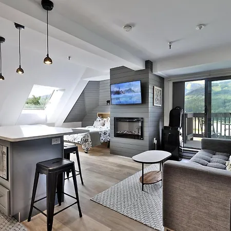 Mountain Green 3F9 - Newly Renovated Studio, Amazing Views And Location, Pool, Hot Tub, Shuttle
